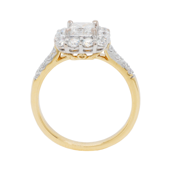 280600 Princess Cut Diamond Halo Ring Front 1080x1080
