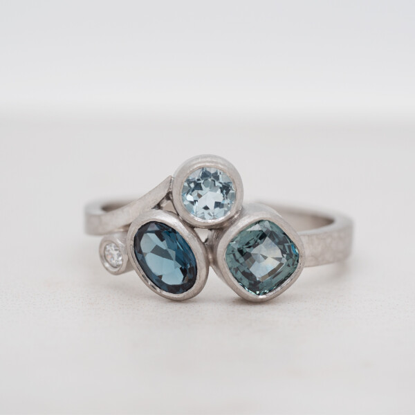 Blue Toned Geometric Cluster Ring